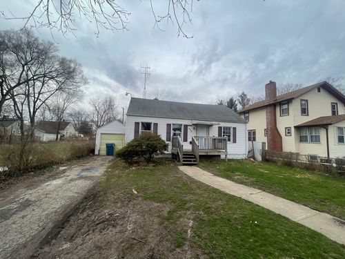 439 Country Club Dr, Kankakee, IL, 60901-5605 | Card Image