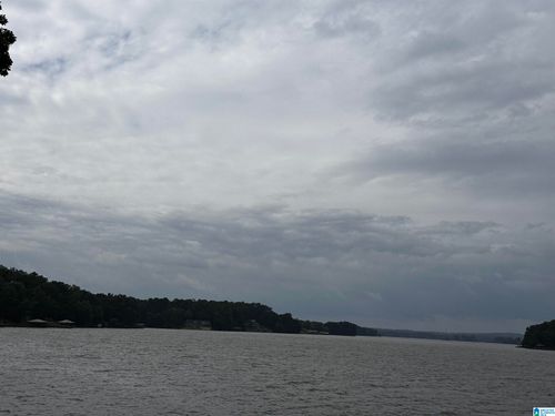 22-22 Eagle Pointe Cir, PELL CITY, AL, 35128-7255 | Card Image