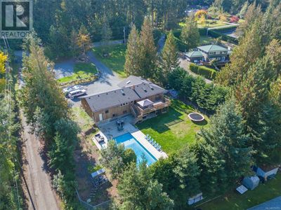 1069 Braithwaite Dr, House other with 7 bedrooms, 4 bathrooms and 2 parking in Cobble Hill BC | Image 2