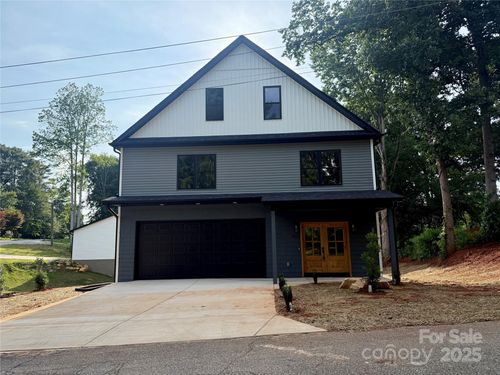 2-908 30th Avenue Dr Nw, Hickory, NC, 28601-9001 | Card Image