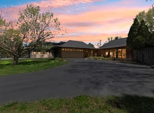 2179 River Rd S, SAINT MARY'S POINT, MN, 55043-9773 | Card Image