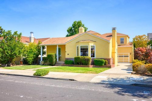 1037 Walnut St, San Carlos, CA, 94070-3926 | Card Image