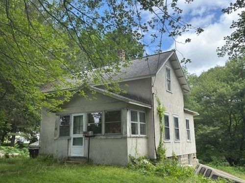 166 Leicester St, Auburn, MA, 01501-1420 | Card Image