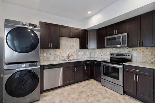 apt-129-6211 Manor Rd, Austin, TX, 78723-3745 | Card Image