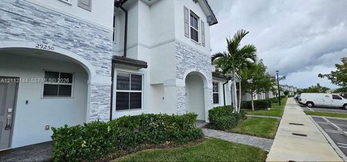 29216-29216 Sw 163rd Ct, HOMESTEAD, FL, 33033-4117 | Card Image