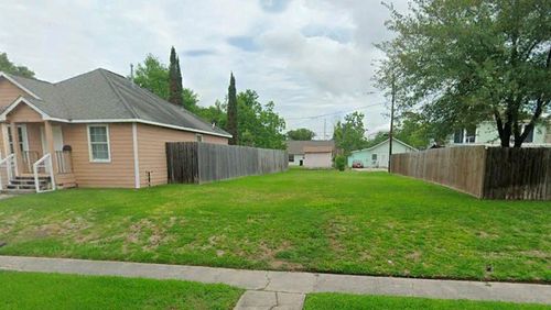 3316 Illinois St, Baytown, TX, 77520-5922 | Card Image