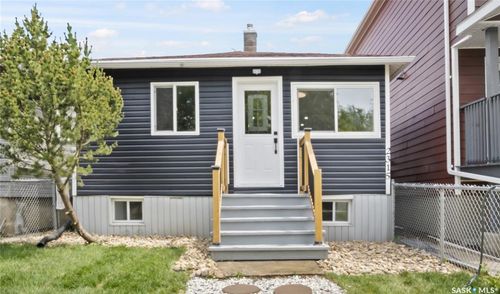 2315 Francis St, Regina, SK, S4N2P8 | Card Image