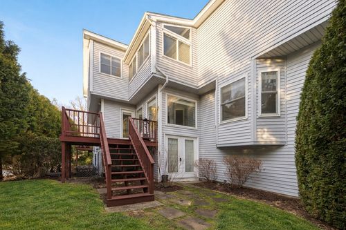 73-73 Half Crown Cir, Ashland, MA, 01721-1988 | Card Image