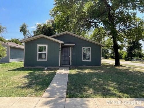 2001 J B Jackson Jr Boulevard, Dallas, TX, 75210 | Card Image