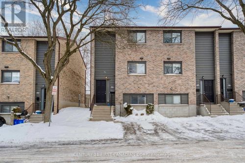 86-40 Summit Ave, London, ON, N6H4S3 | Card Image