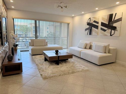 26-4040 N Hills Drive, Hollywood, FL, 33021 | Card Image