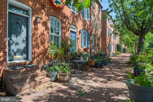 8 E Montgomery St, BALTIMORE, MD, 21230-3809 | Card Image