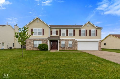 665 Hummingbird Ln, Whiteland, IN, 46184-9345 | Card Image