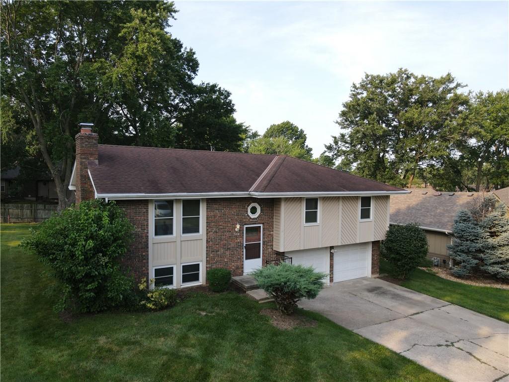 Manor Dr, Blue Springs, MO 64014