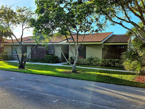 164 Meadows Dr, Boynton Beach, FL, 33436 | Card Image