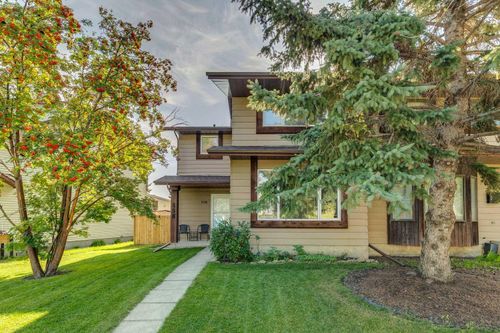 558 Strathcona Dr Sw, Calgary, AB, T3H1K3 | Card Image