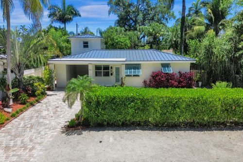2802 Ne 15th Ave, Wilton Manors, FL, 33334-4312 | Card Image