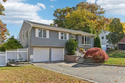 21 Greenwich Road, House other with 4 bedrooms, 2 bathrooms and null parking in Smithtown NY | Image 2