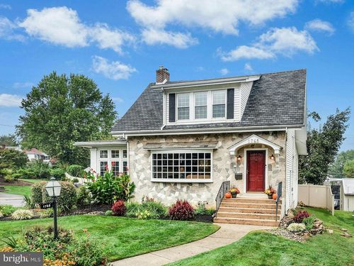 1768 W Union Blvd, BETHLEHEM, PA, 18018-3345 | Card Image