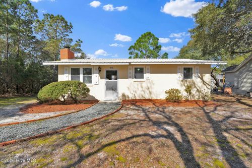 115 Ne 14th St, Oak Island, NC, 28465-6414 | Card Image