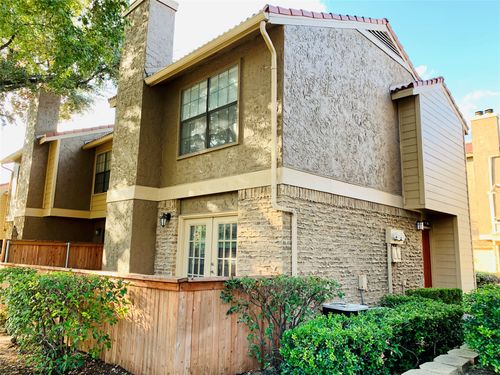 38a-5200 Martel Ave, Dallas, TX, 75206-5655 | Card Image