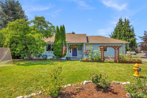 10210 59th Dr Ne, Marysville, WA, 98270-6602 | Card Image