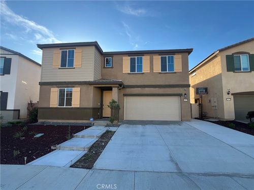 19557 Hanging Rock Rd, Lake Elsinore, CA, 92532-3900 | Card Image