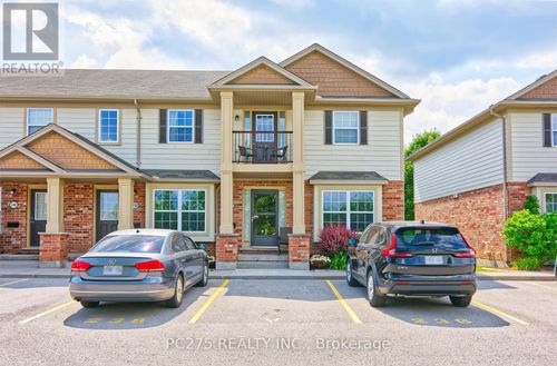236-3320 Meadowgate Boulevard, London South (South U), ON, N6M0A7 | Card Image