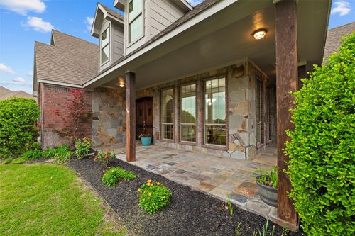 100 Scenic View Dr, Aledo, TX, 76008-4906 | Card Image