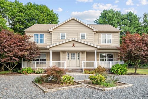 290 Whipple Ave, Oakland, RI, 02858-1025 | Card Image