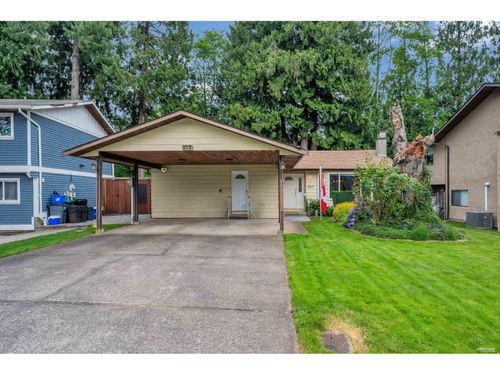 5015 204 St, Langley, BC, V3A7J9 | Card Image