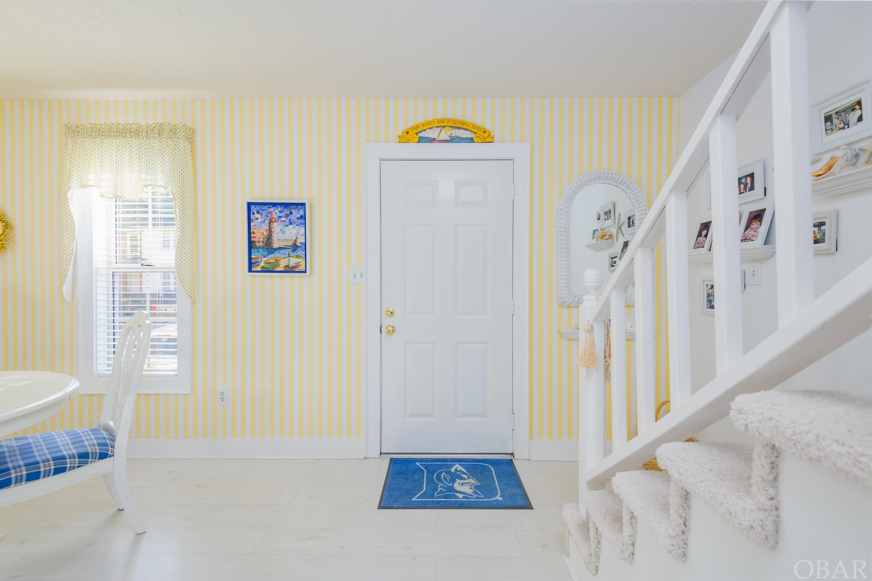 Croatan Ct, Manteo, NC 27954