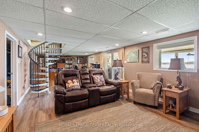 1410 Wagner Rd, House other with 3 bedrooms, 2 bathrooms and 6 parking in Sharbot Lake ON | Image 34