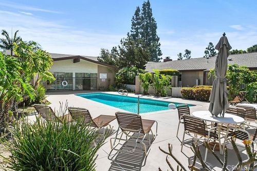 415 E 1st, Tustin, CA, 92780 | Card Image