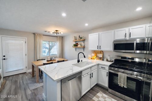 69-125 S 56th St, Mesa, AZ, 85206-1555 | Card Image