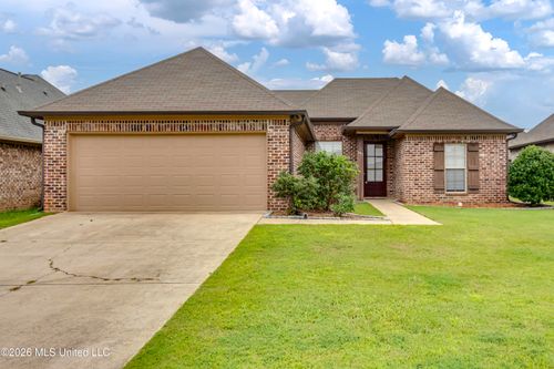 303 Ridge Pointe Dr, Brandon, MS, 39042-5036 | Card Image