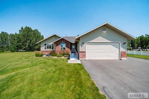 3729 E 10 N, Rigby, ID, 83442-5737 | Card Image