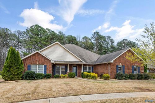 104 Harbor Glen Dr Sw, Madison, AL, 35756-2809 | Card Image