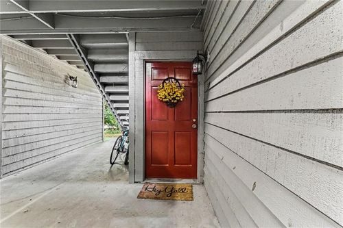 310 Tuxworth Cir, Decatur, GA, 30033-5602 | Card Image