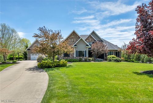 2955 Sutton Ln, Medina, OH, 44256-7675 | Card Image