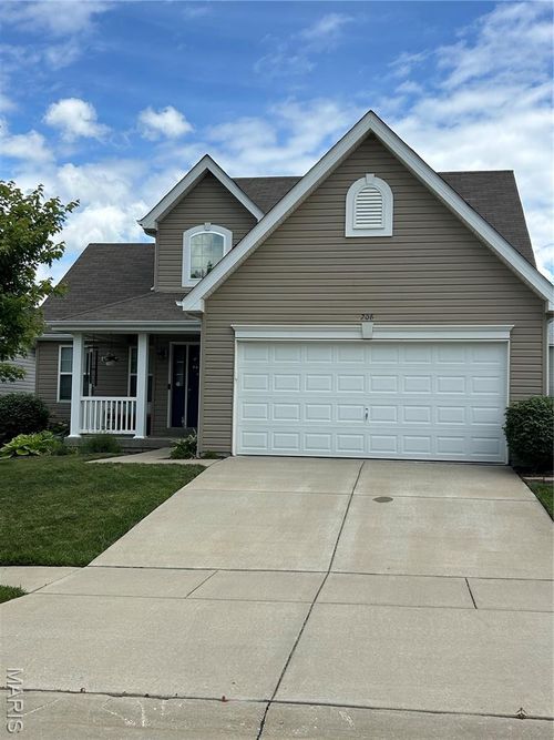 206 Pecan Bluffs Dr, Wentzville, MO, 63385-4805 | Card Image