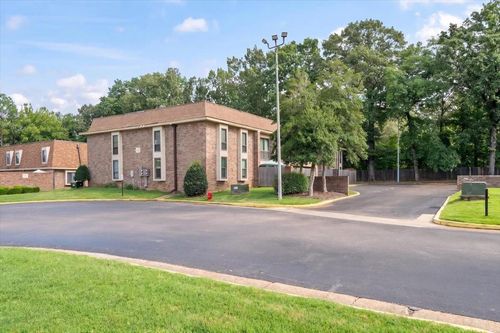 4-6633 S Poplar Woods Cir, Germantown, TN, 38138 | Card Image