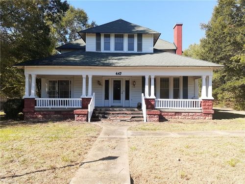 447 Cascade Ave, Eden, NC, 27288-7902 | Card Image