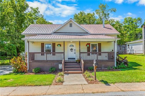 515 Foy Ave, Lexington, NC, 27292-3831 | Card Image