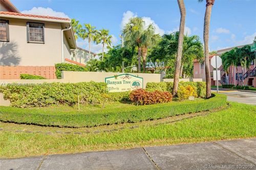 204-9700 Hammocks Blvd, Miami, FL, 33196 | Card Image