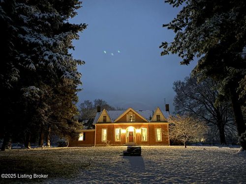 998 Grover Blaydes Rd, Bagdad, KY, 40003-8044 | Card Image