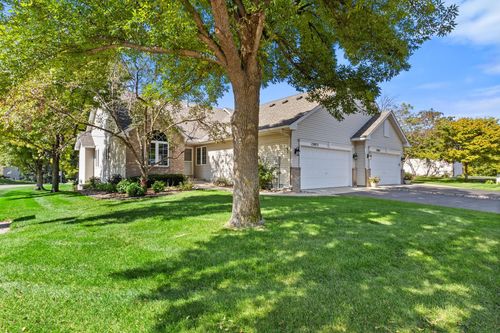 13973 Falcon Ave, Apple Valley, MN, 55124-3311 | Card Image