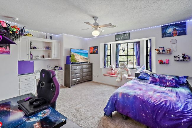 Bonus room/bedroom | Image 27