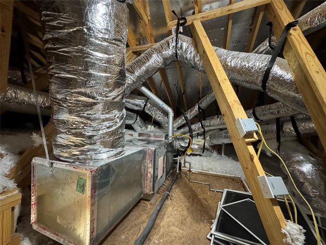 High efficiency central air system. | Image 49