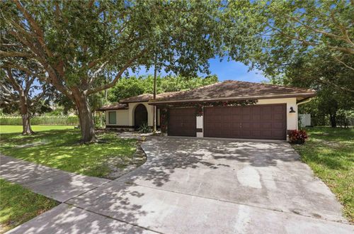 10821 Paso Fino Dr, Lake Worth, FL, 33449-8011 | Card Image